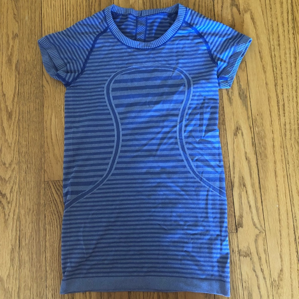 Lululemon Swiftly Tech Short Sleeve Crew size 4